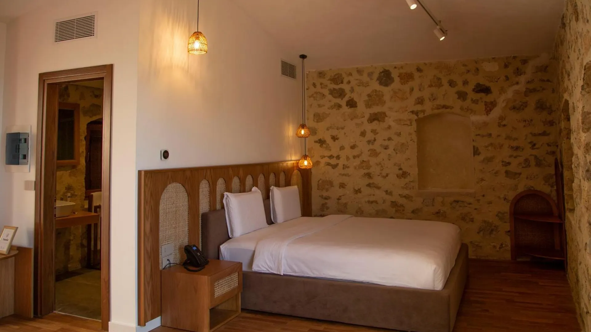Zoe Hora Hotel Dhërmi Albânia