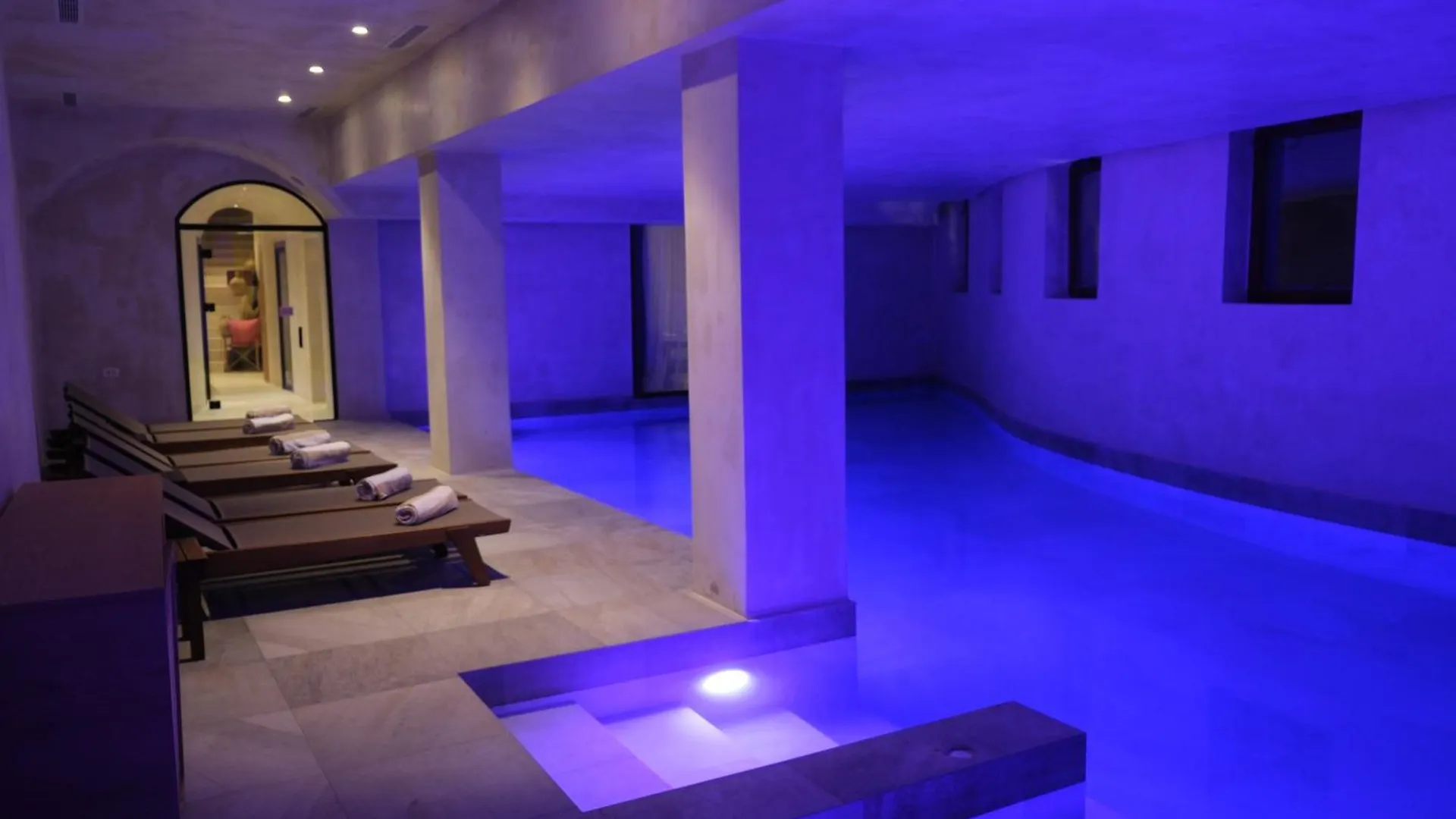 Zoe Hora Hotel Dhërmi Resort