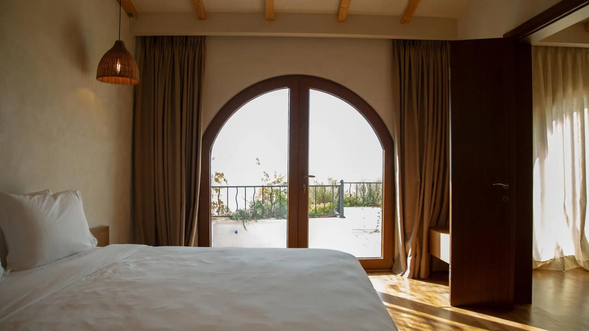 Hotel Zoe Hora Dhërmi Resort