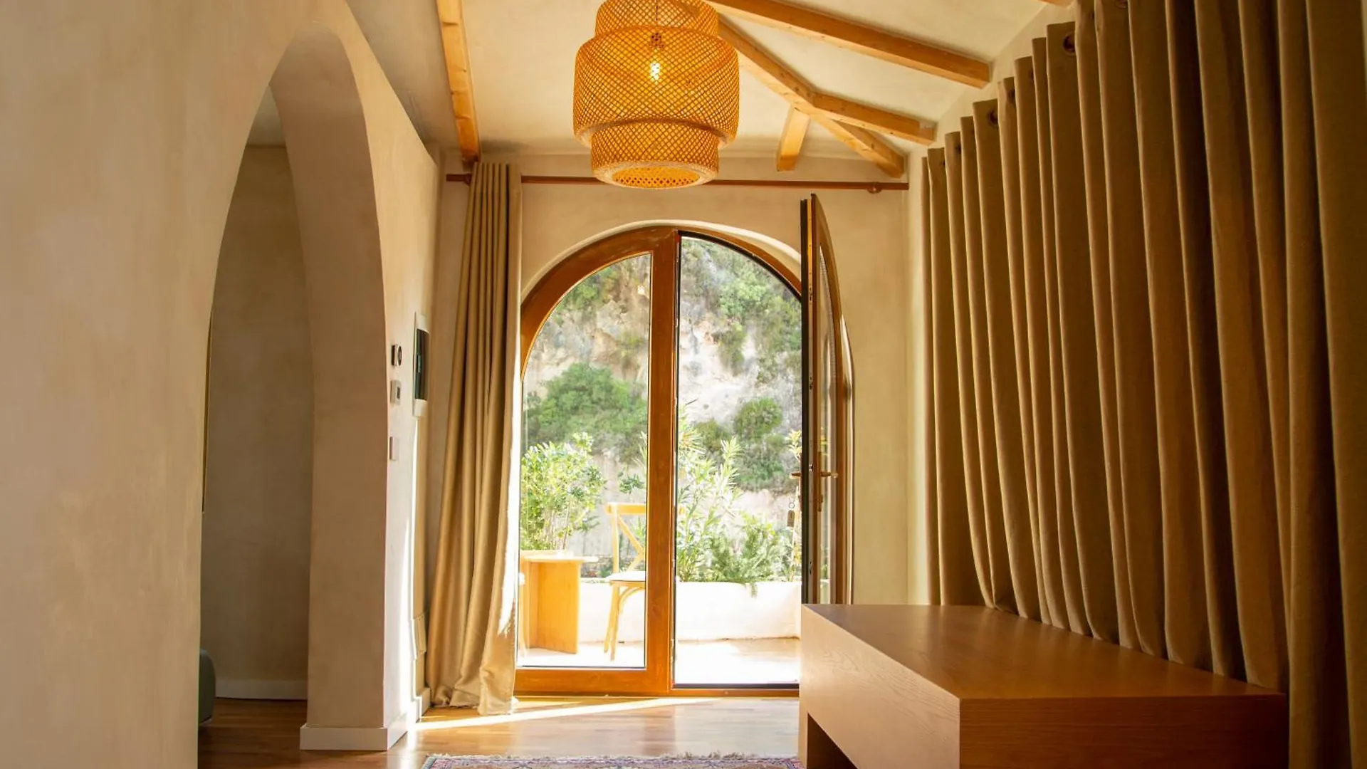 Zoe Hora Hotel Dhermi 0*,