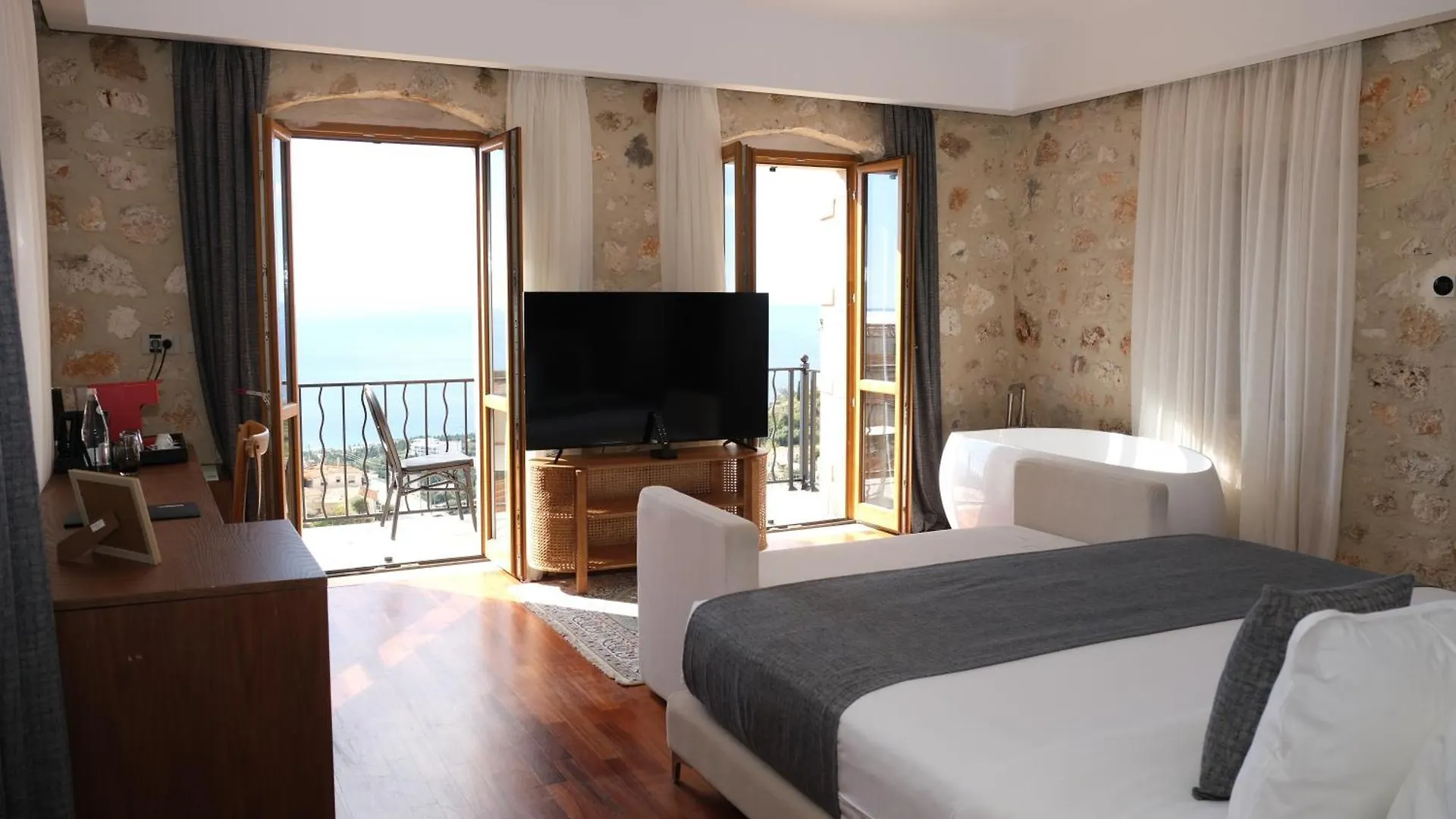 Hotel Zoe Hora Dhërmi