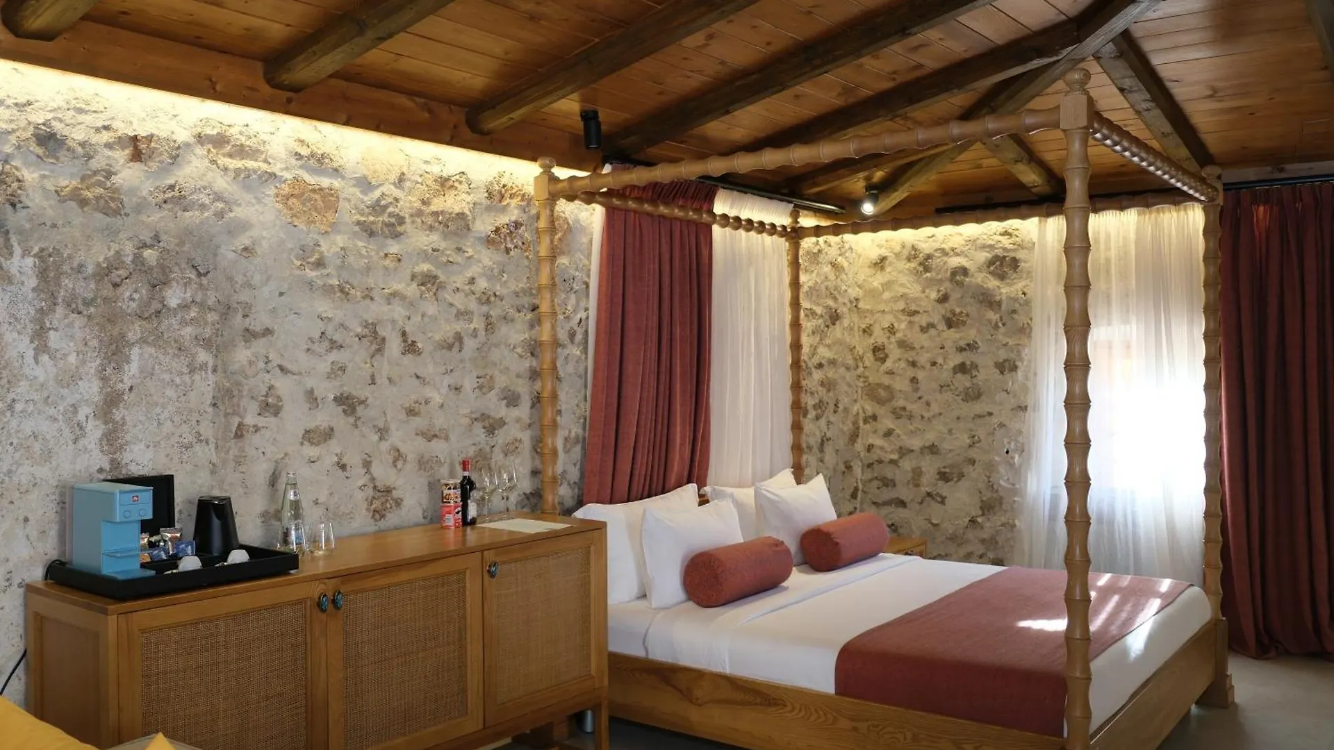 Hotel Zoe Hora Dhërmi Resort