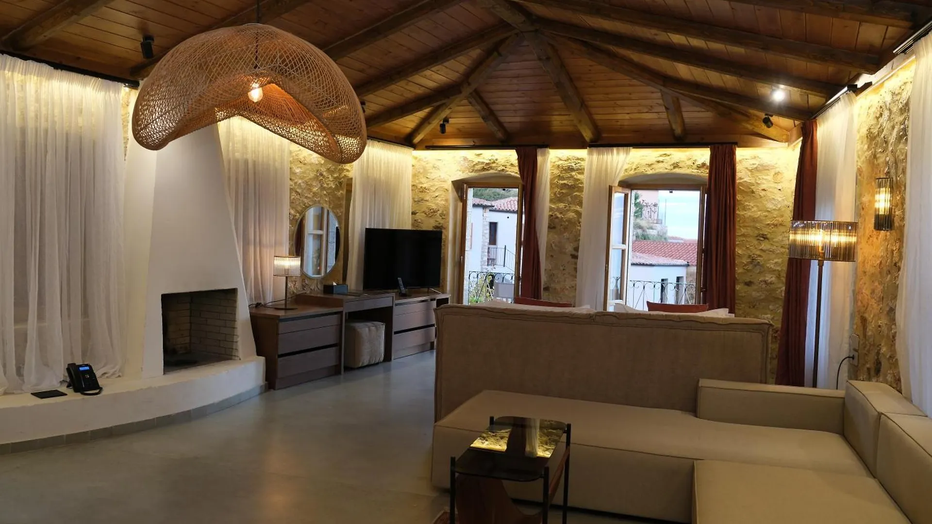 Hotel Zoe Hora Dhërmi Resort